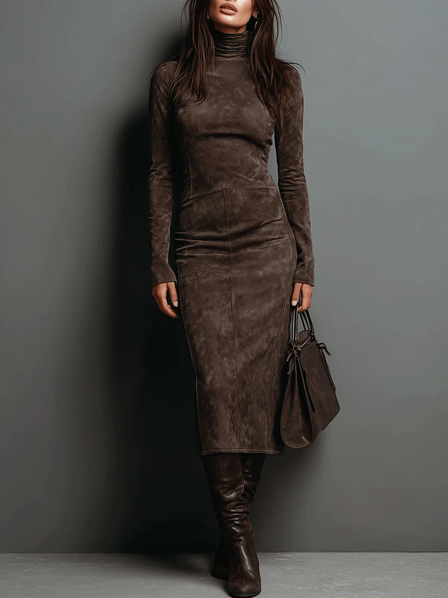Lorena | Vestido midi de antelina con cuello alto