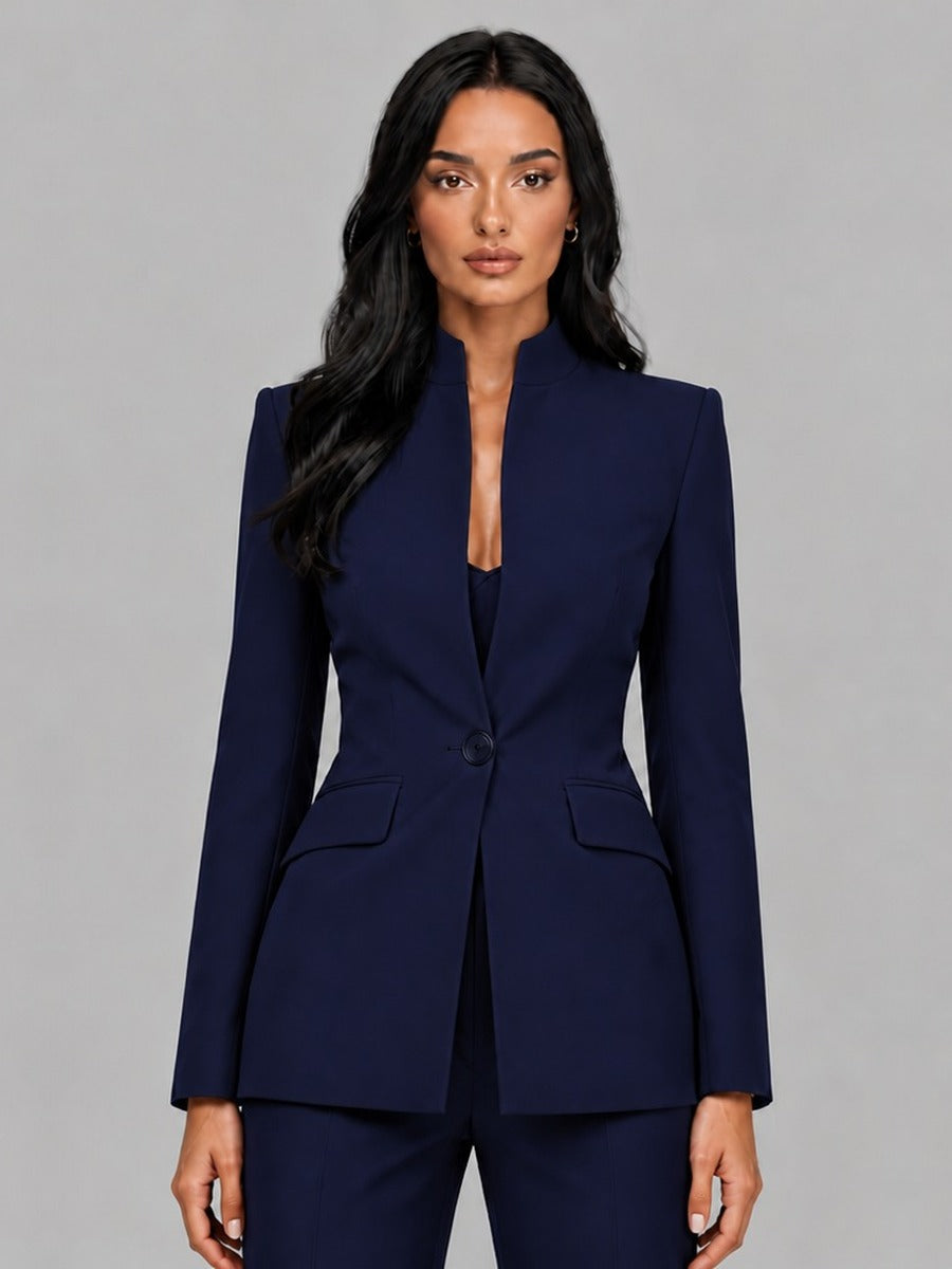 Faustina | Conjunto de dos piezas con blazer de cuello mao y pantalón de campana