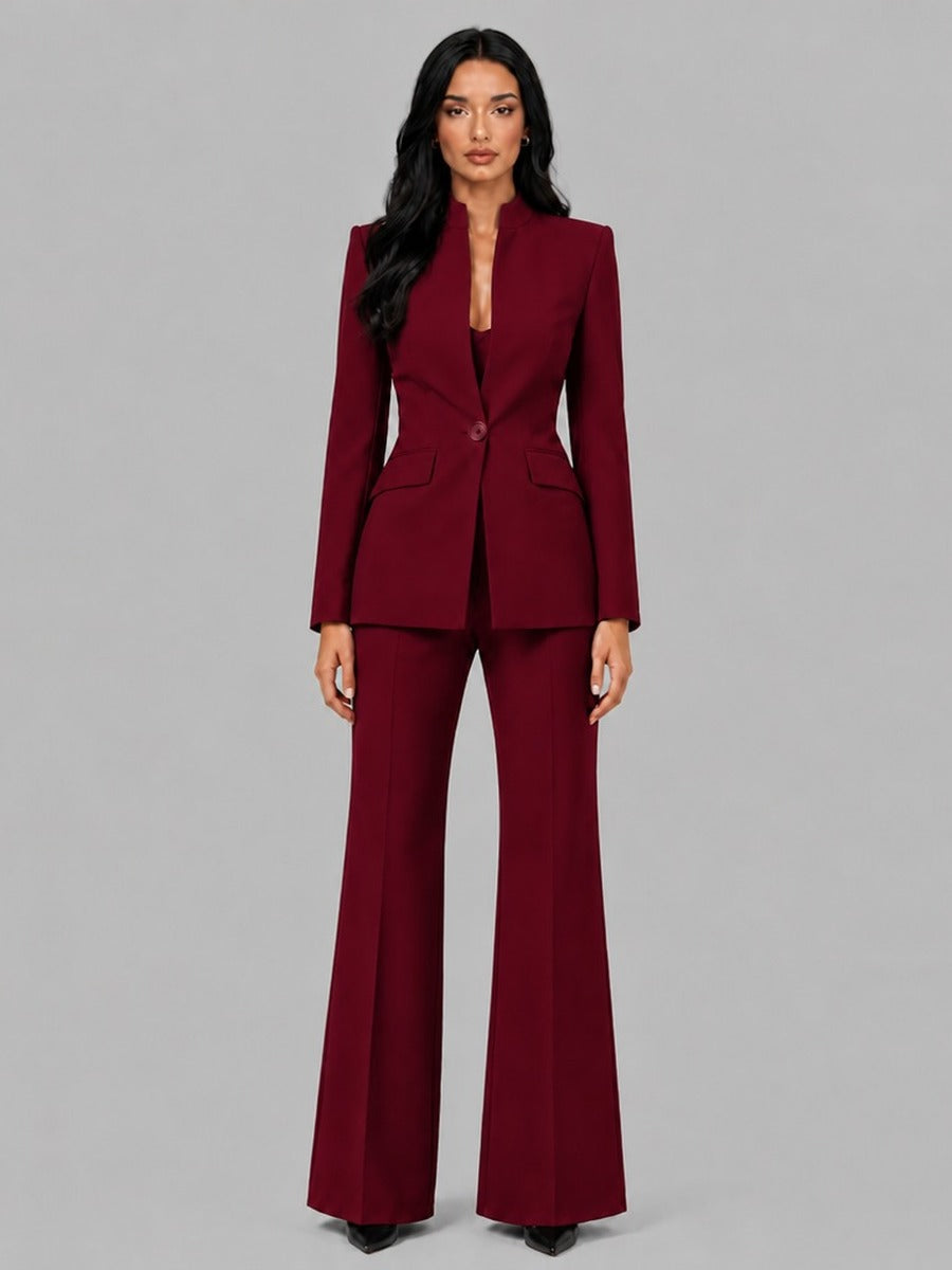 Faustina | Conjunto de dos piezas con blazer de cuello mao y pantalón de campana