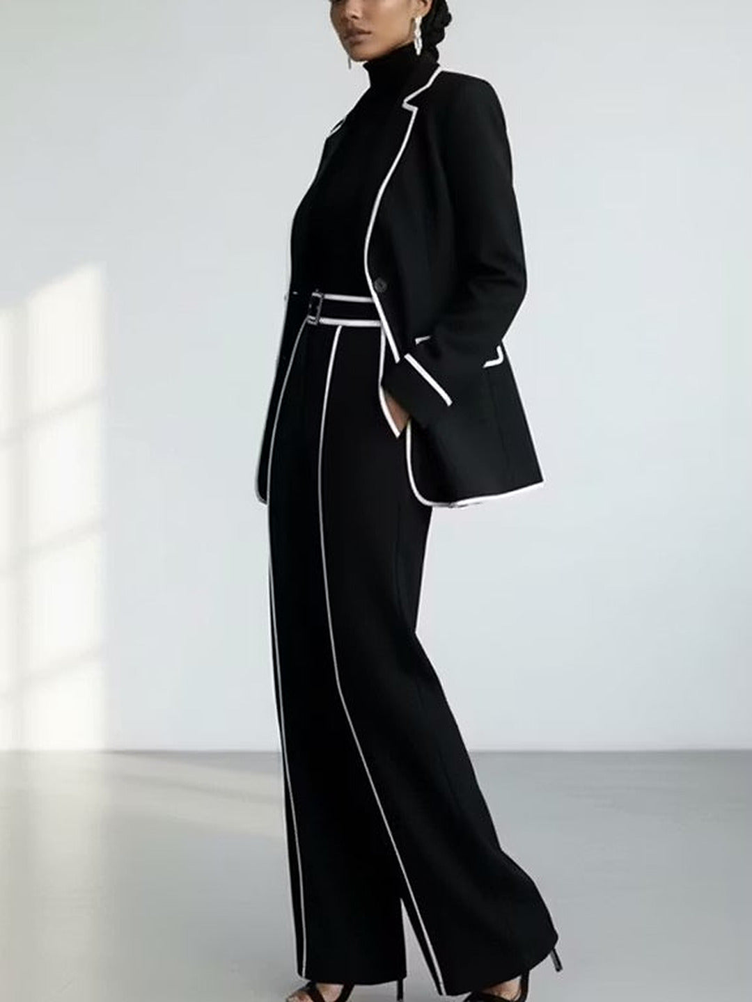 Clementina | Conjunto de blazer y pantalón con ribetes a contraste, negro